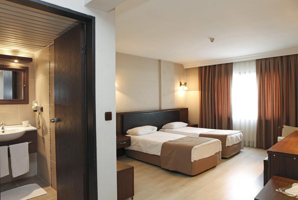 Uestuen Hotel Alsancak إزمير المظهر الخارجي الصورة